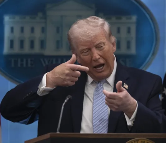 Trump’ın Çılgınlığı: Bir Uyanış Çağrısı